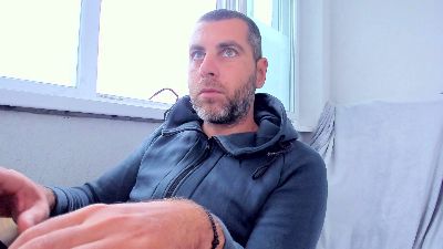 rickymartx live cam on Cam4