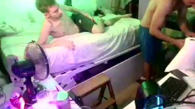 rik_1 live cam on Cam4