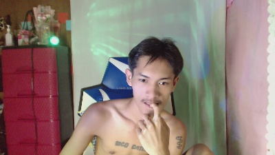 riks_tyler live cam on Cam4