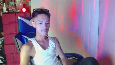 riks_tyler live cam on Cam4