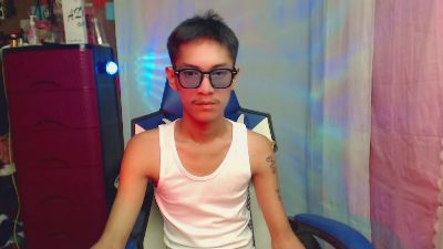riks_tyler live cam on Cam4