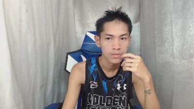 riks_tyler live cam on Cam4