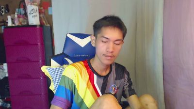 riks_tyler live cam on Cam4