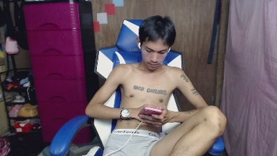 riks_tyler live cam on Cam4