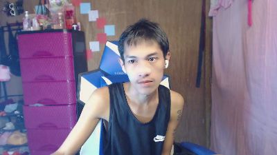riks_tyler live cam on Cam4