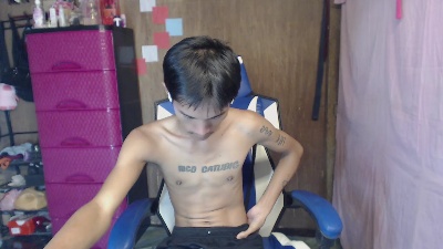 riks_tyler live cam on Cam4