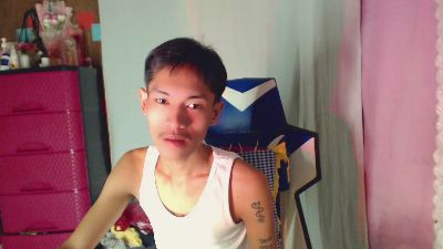 riks_tyler live cam on Cam4