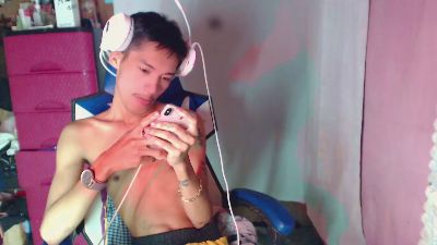 riks_tyler live cam on Cam4