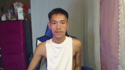 riks_tyler live cam on Cam4