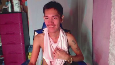 riks_tyler live cam on Cam4