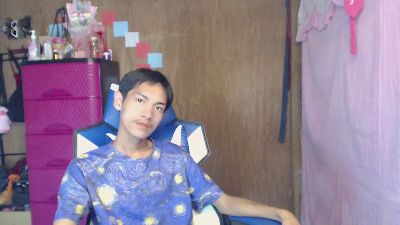 riks_tyler live cam on Cam4