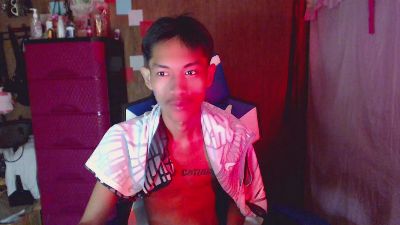 riks_tyler live cam on Cam4