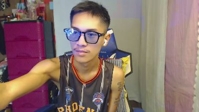 riks_tyler live cam on Cam4