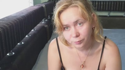 riley_roo_ live cam on Cam4
