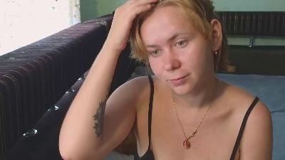 riley_roo_ live cam on Cam4