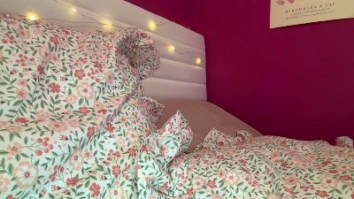 rileybellee live cam on Cam4