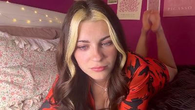 rileybellee live cam on Cam4