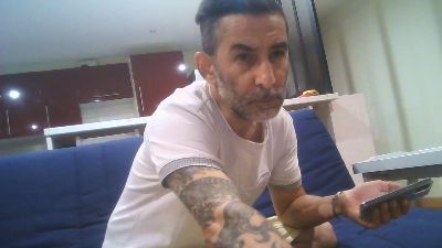 ritonledjnalia live cam on Cam4