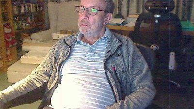 robbie3 live cam on Cam4