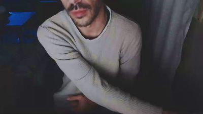 robert225 live cam on Cam4