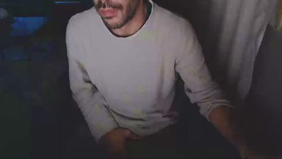 robert225 live cam on Cam4