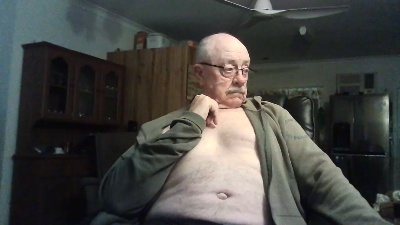 robert_51xx live cam on Cam4