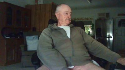 robert_51xx live cam on Cam4