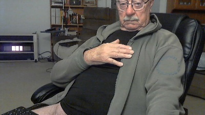 robert_51xx live cam on Cam4