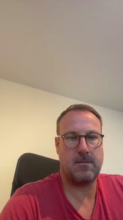 robertmeier_hot live cam on Cam4