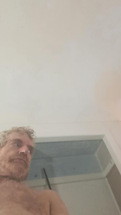 robg67 live cam on Cam4
