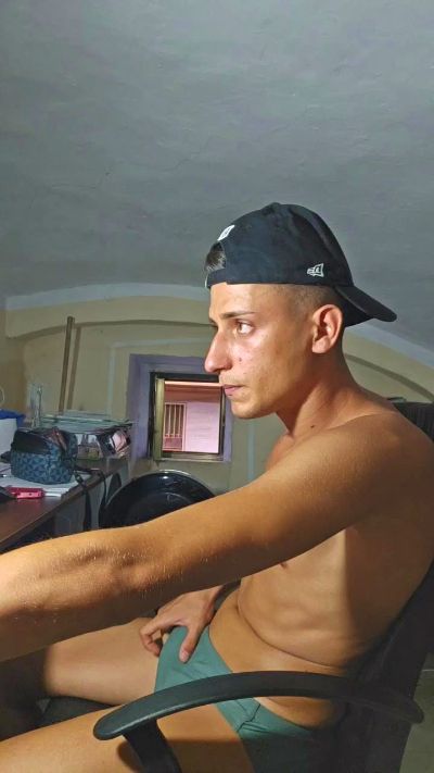 robinodxxx live cam on Cam4
