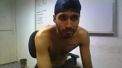 robinson183 live cam on Cam4
