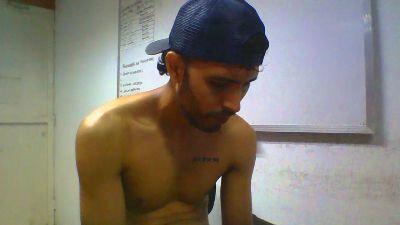 robinson183 live cam on Cam4