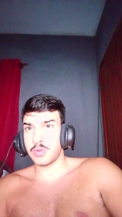 robsonhaha live cam on Cam4
