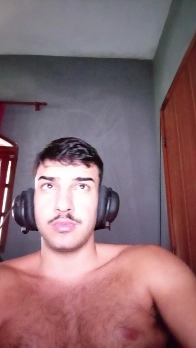 robsonhaha live cam on Cam4