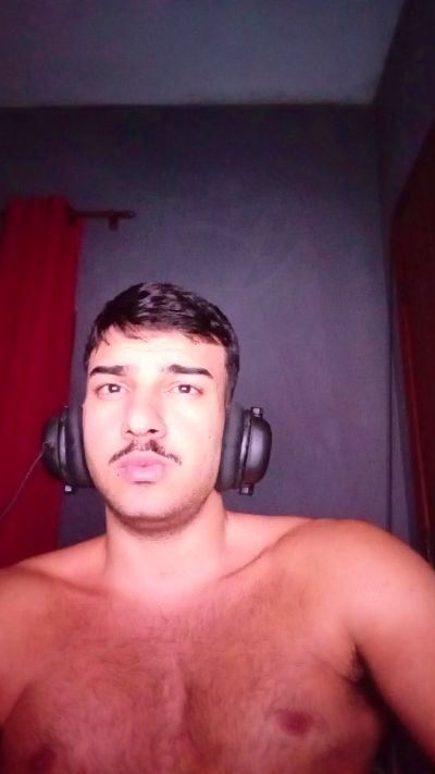 robsonhaha live cam on Cam4