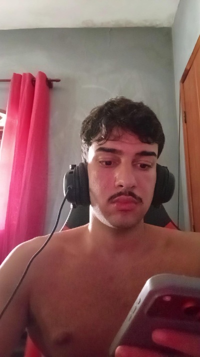 robsonhaha live cam on Cam4