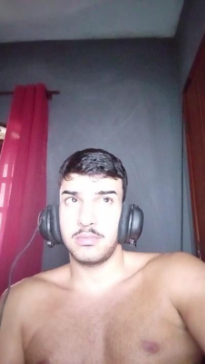 robsonhaha live cam on Cam4