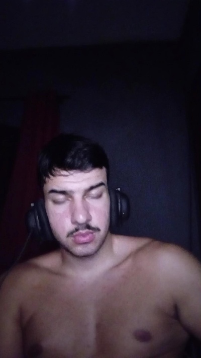 robsonhaha live cam on Cam4