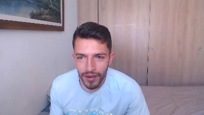 rocazeus live cam on Cam4