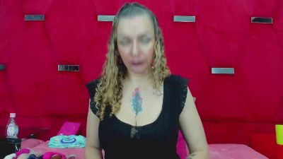 rochi_cooper live cam on Cam4