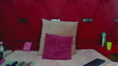rochi_cooper live cam on Cam4
