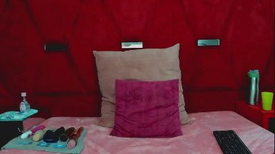 rochi_cooper live cam on Cam4