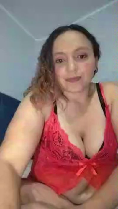 rocioswing636g4 live cam on Cam4