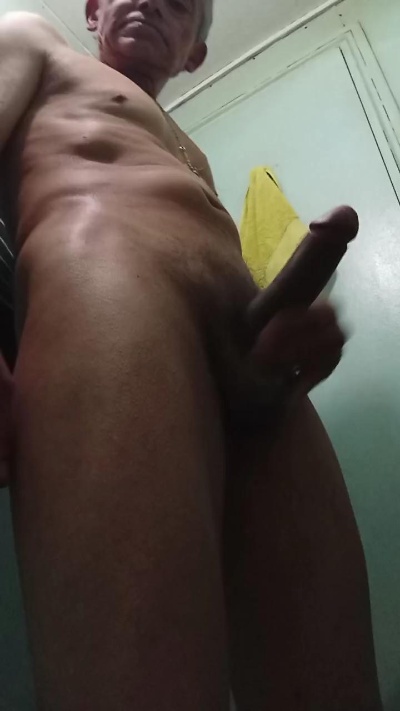 rock1966 live cam on Cam4