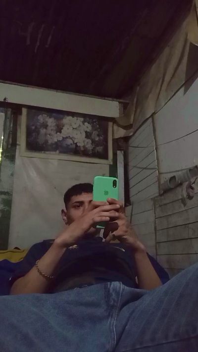 rodri671 live cam on Cam4