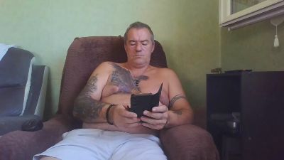 rogue47550 live cam on Cam4