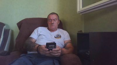 rogue47550 live cam on Cam4