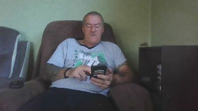 rogue47550 live cam on Cam4