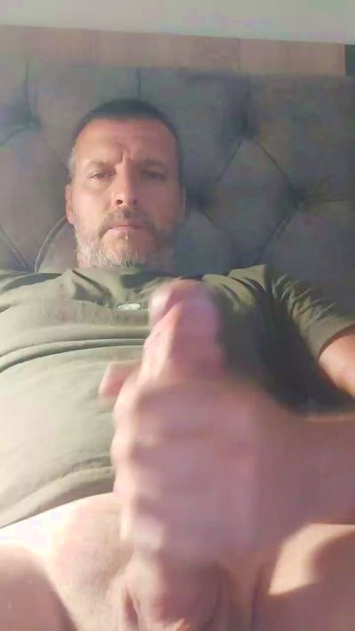 roko185 live cam on Cam4